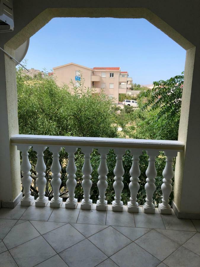 Apartmani Gabi Cesarica Kültér fotó