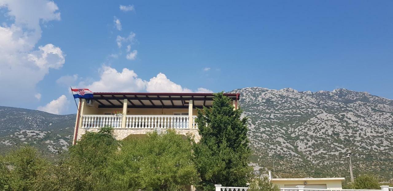 Apartmani Gabi Cesarica Kültér fotó